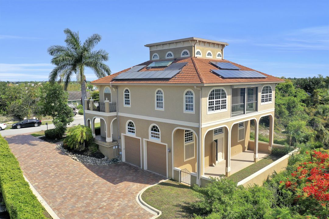 1827 Dogwood Dr, Marco Island, FL 34145