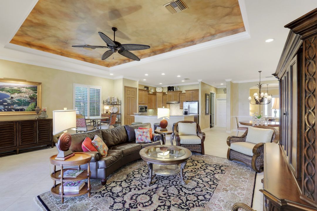 10327 Gator Bay Ct, Naples, FL 34120