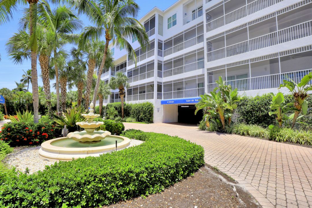 160 Palm St #302, Marco Island, FL 34145