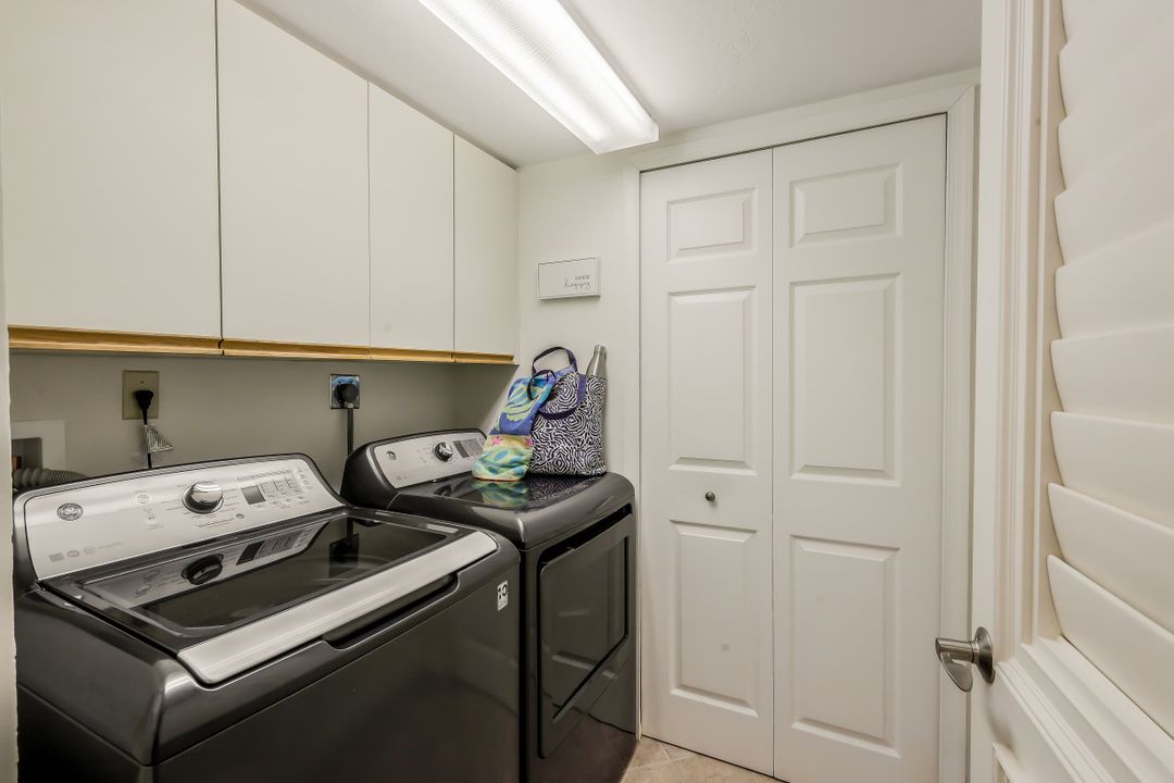 320 Horse Creek Dr #203, Naples, FL 34110