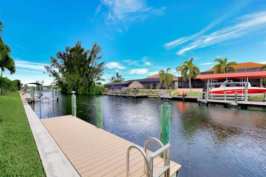 4330 SW 19th Pl, Cape Coral, FL 33914