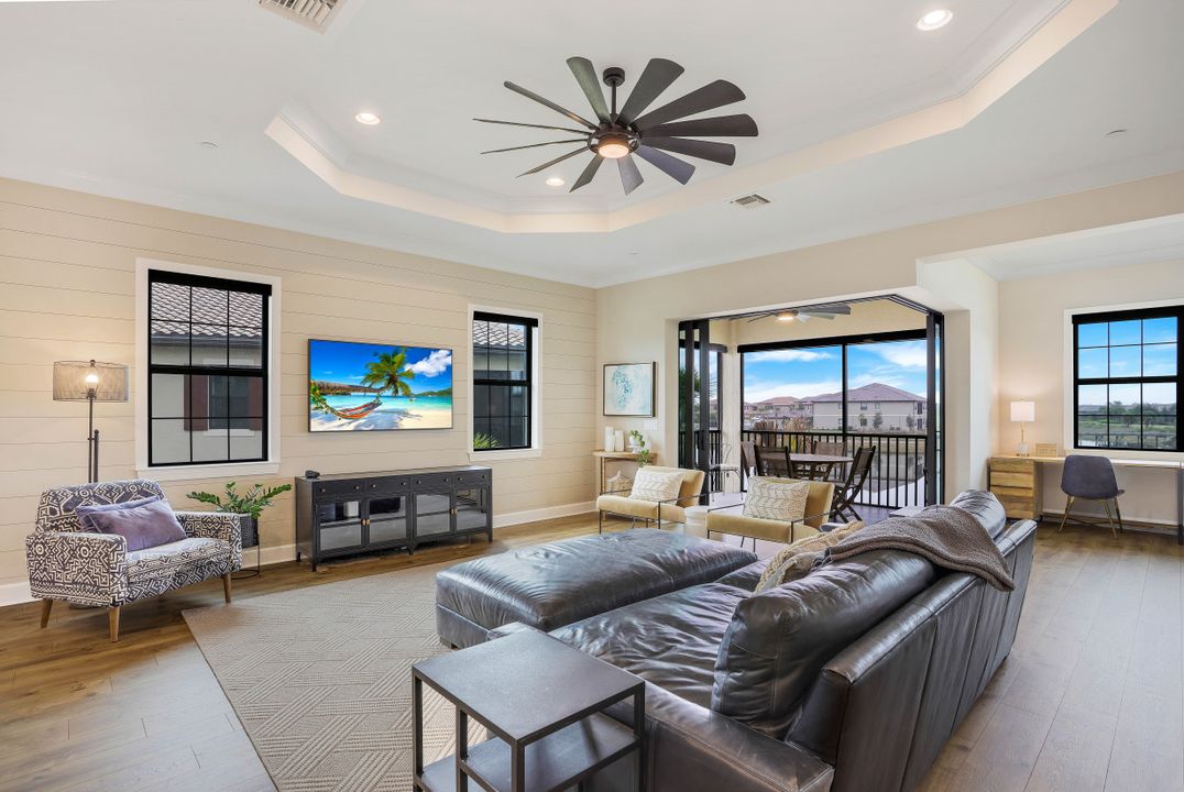 9636 Montelanico Loop #201, Naples, FL 34119