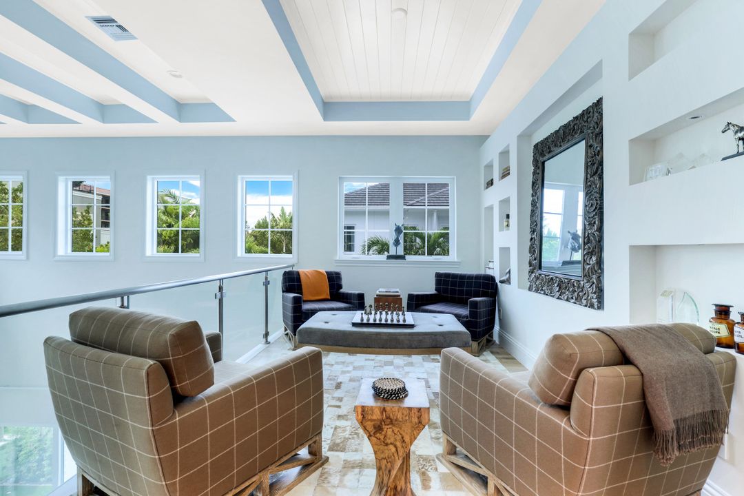 9184 Mercato Ln, Naples, FL 34108