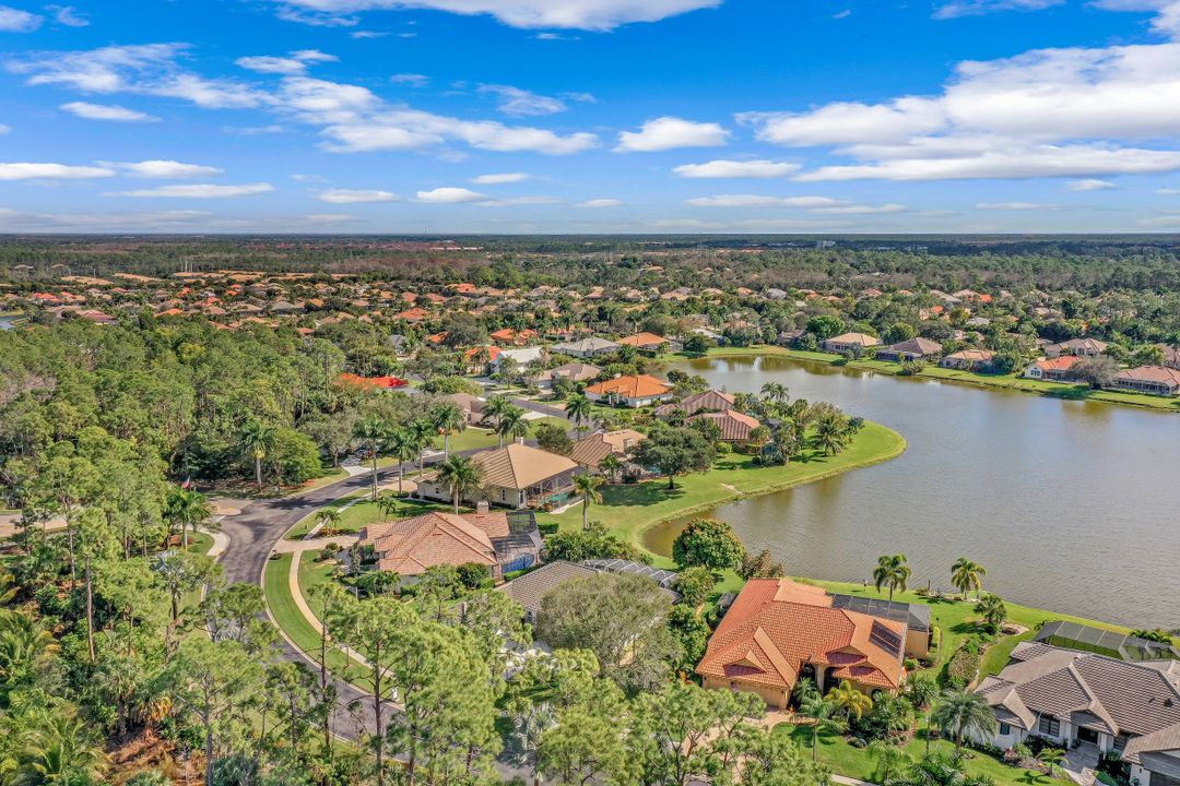 2104 Imperial Cir, Naples, FL 34110