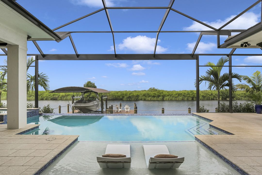 3236 Surfside Blvd, Cape Coral, FL 33914