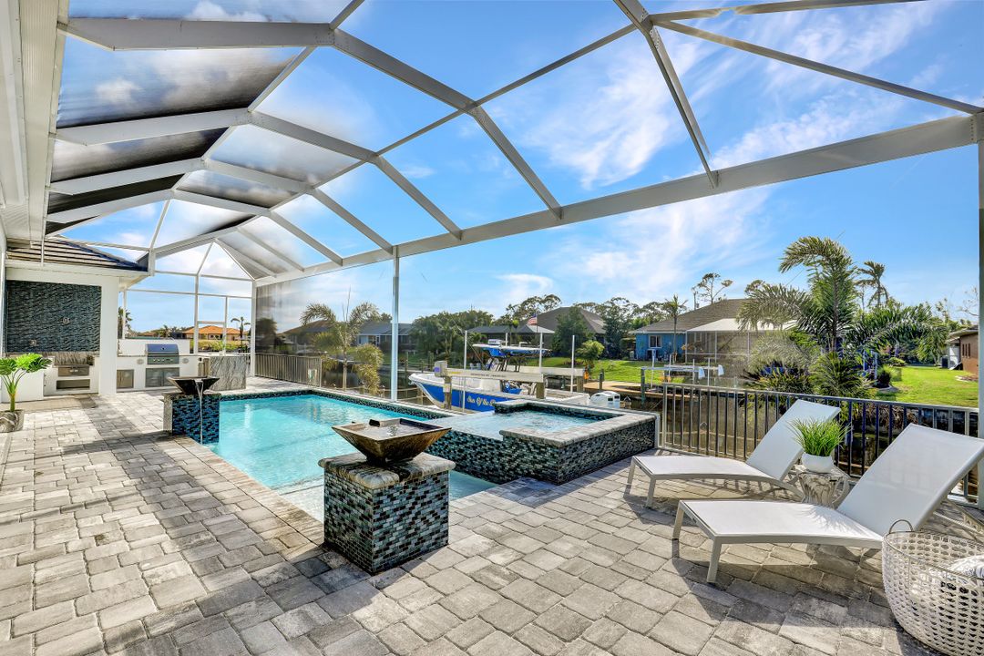 2612 Surfside Blvd, Cape Coral, FL 33914