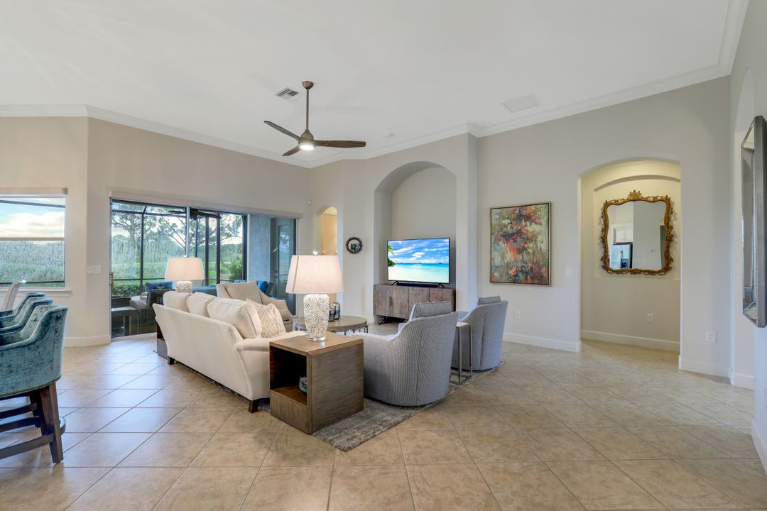 9765 Nickel Ridge Cir, Naples, FL 34120