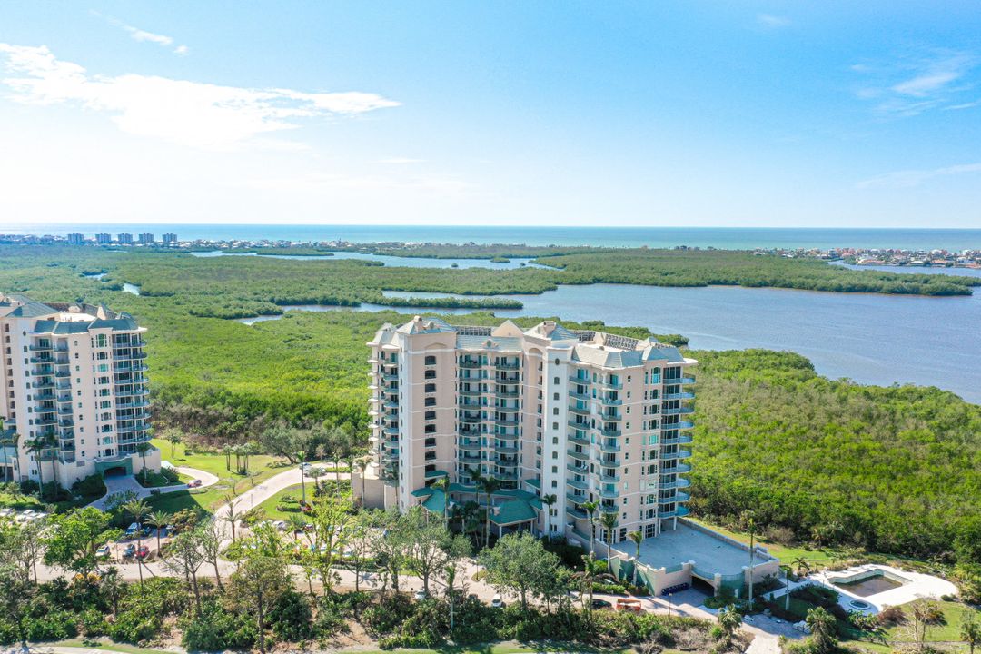 4811 Island Pond Ct #905, Bonita Springs, FL 34134