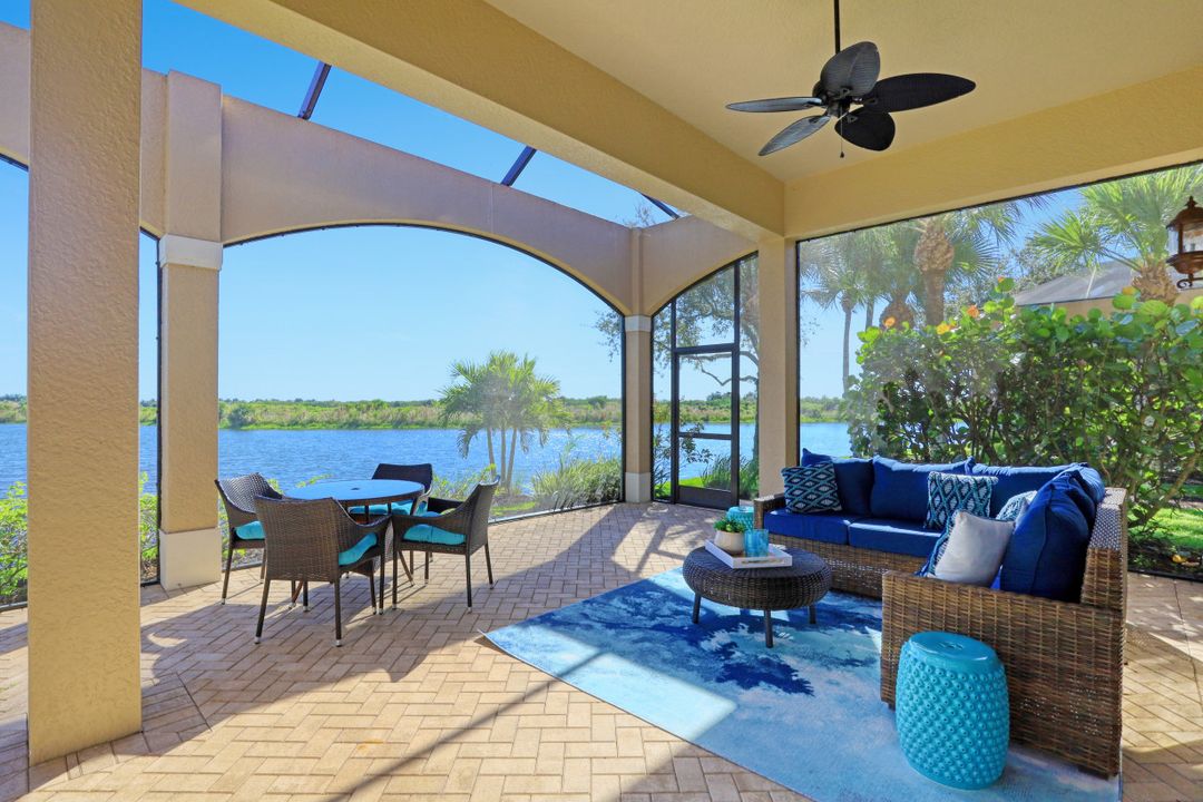 8516 Bellagio Dr, Naples, FL 34114