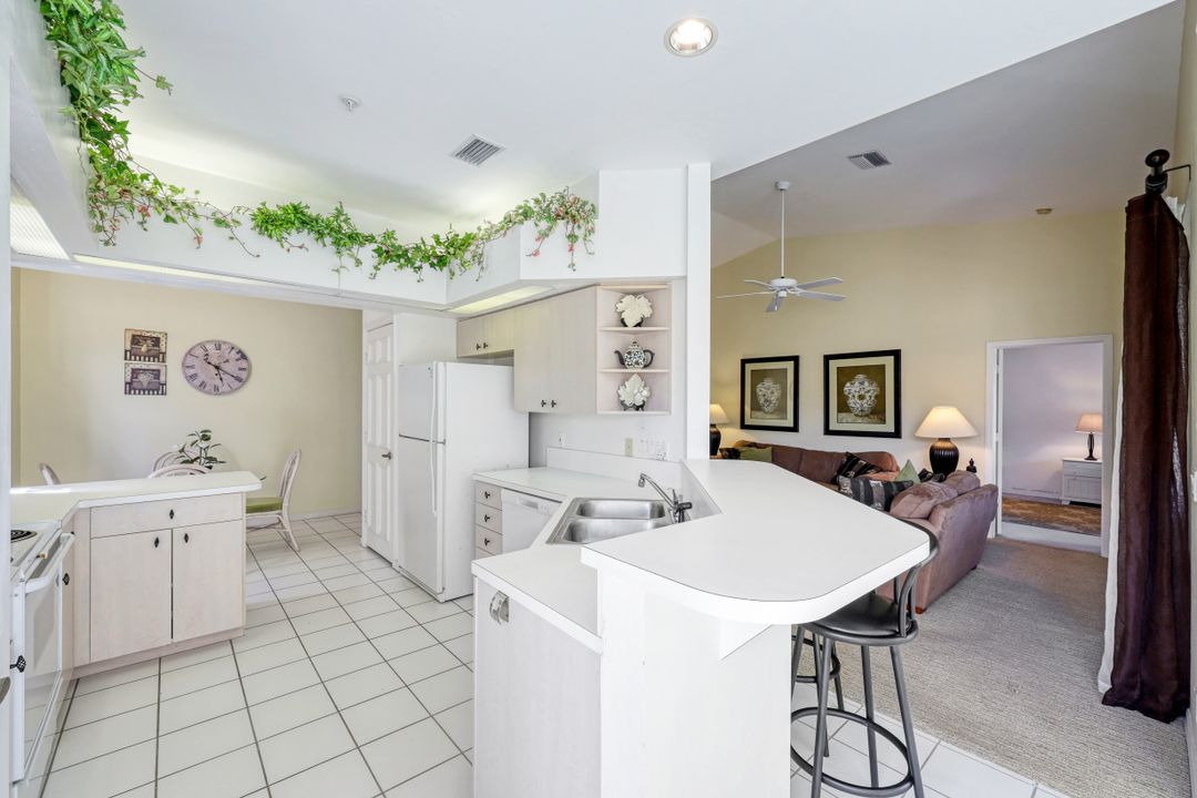 12625 Fox Ridge Dr  #1203, Bonita Springs, FL 34135