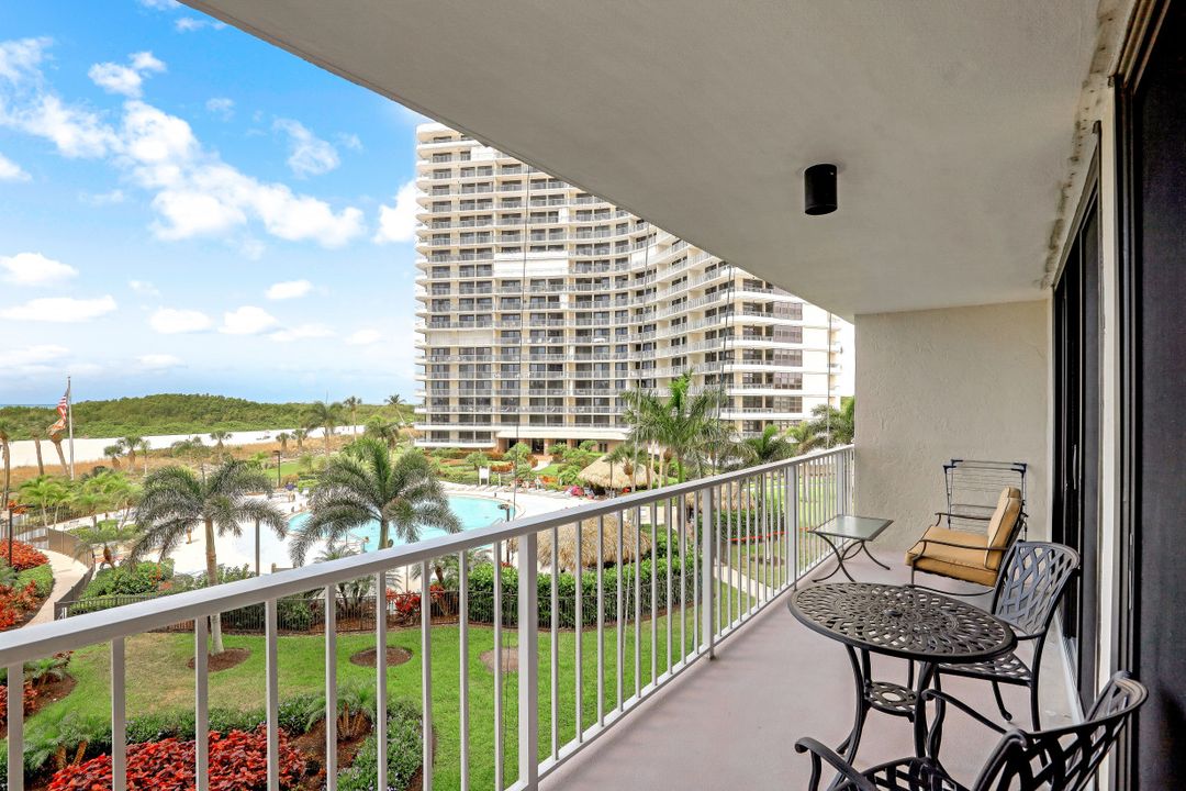 260 Seaview Ct, Marco Island, FL 34145