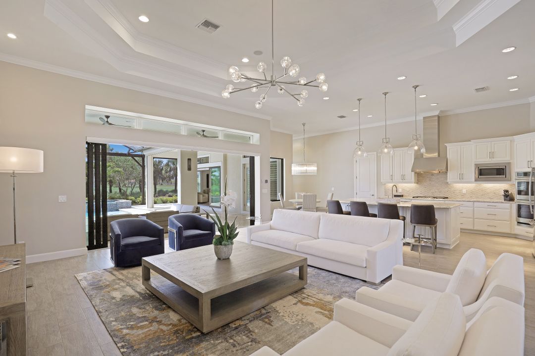 9328 Tulipano Ter, Naples, FL 34119