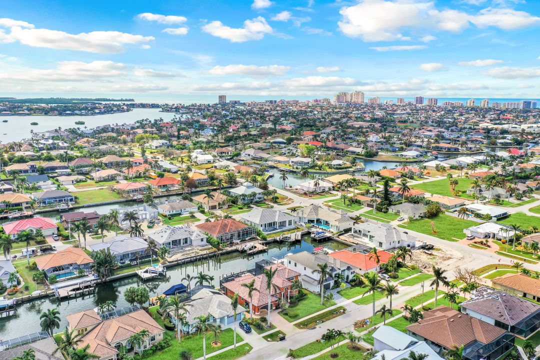 1631 Begonia Ct, Marco Island, FL 34145