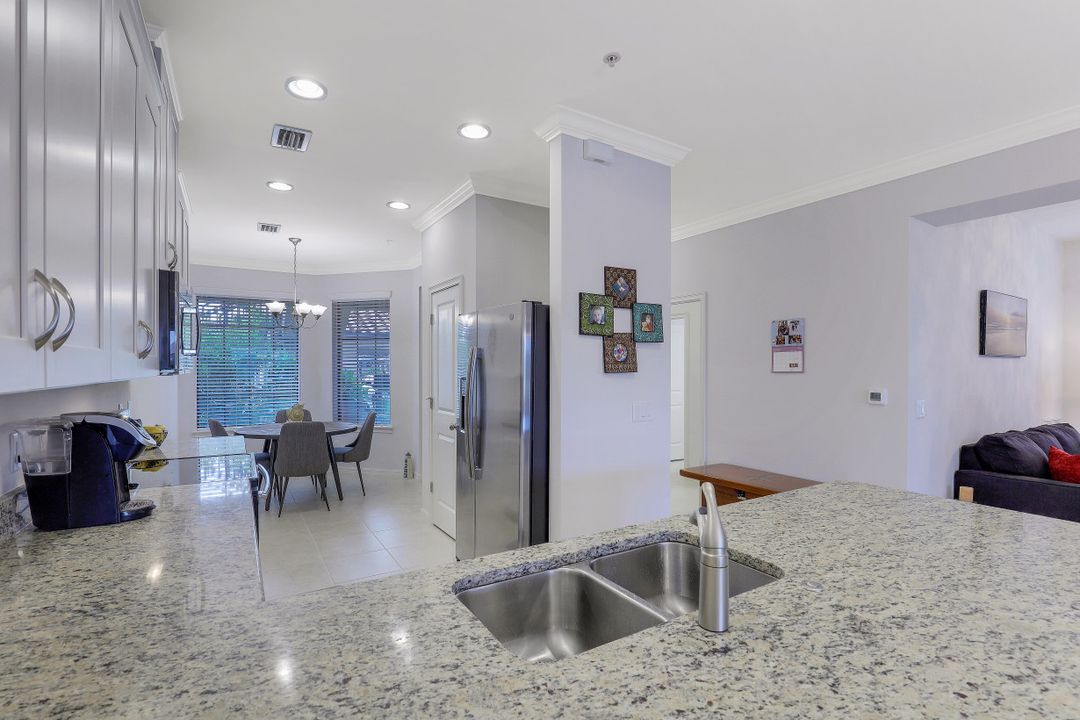 9441 Benvenuto Ct #101, Naples, FL 34119