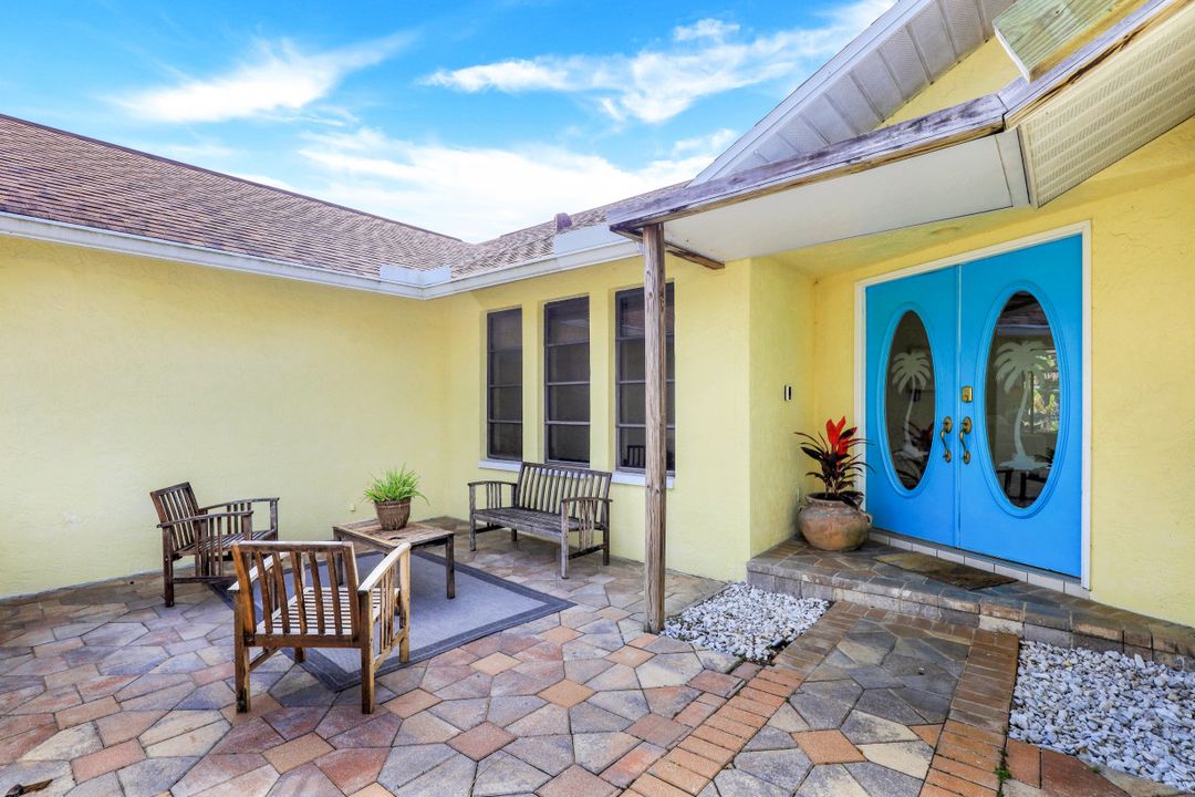 3914 SE 4th Ave, Cape Coral, FL 33904