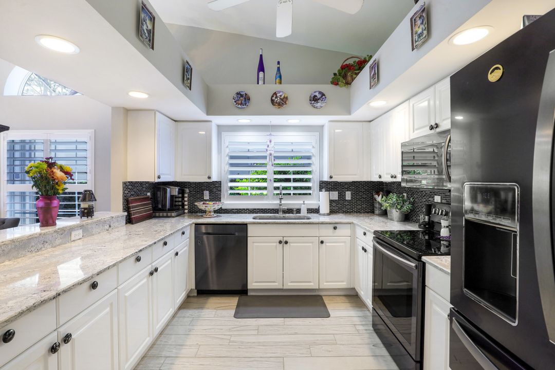 268 Melrose Pl, Naples, FL 34104