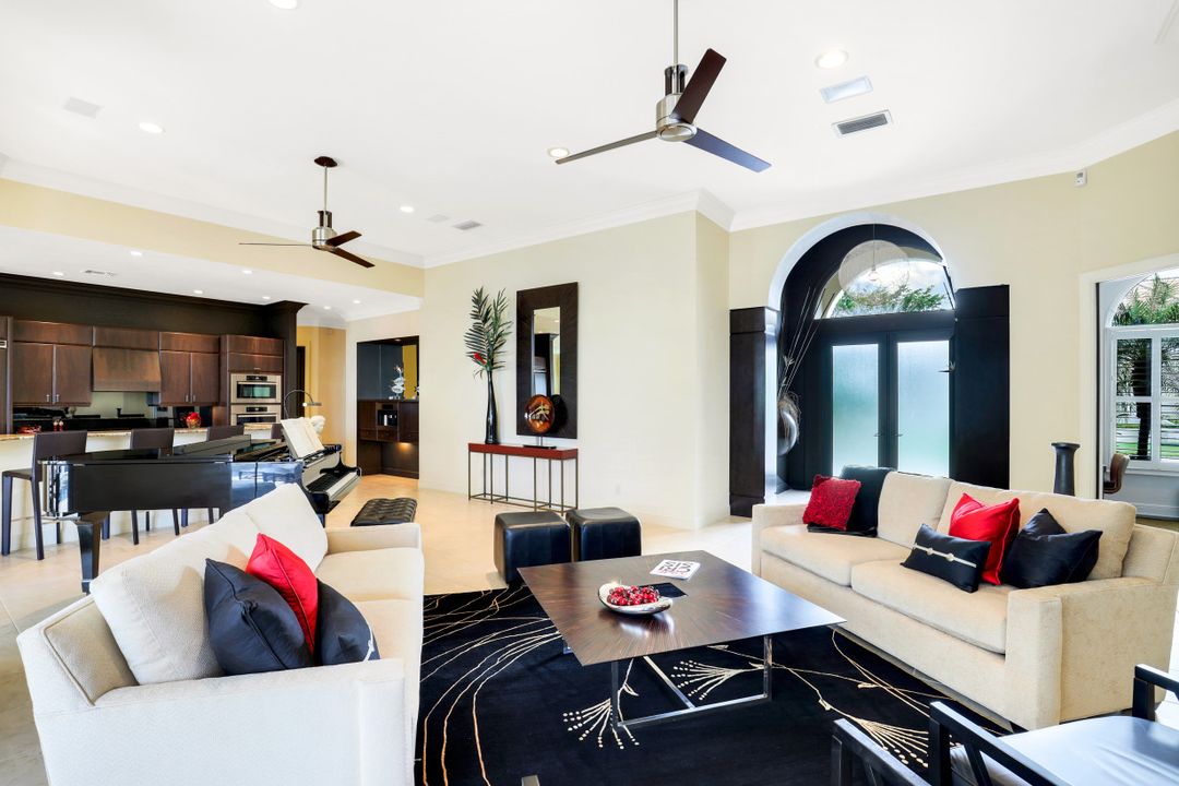 15720 Chatfield Dr, Fort Myers, FL 33908