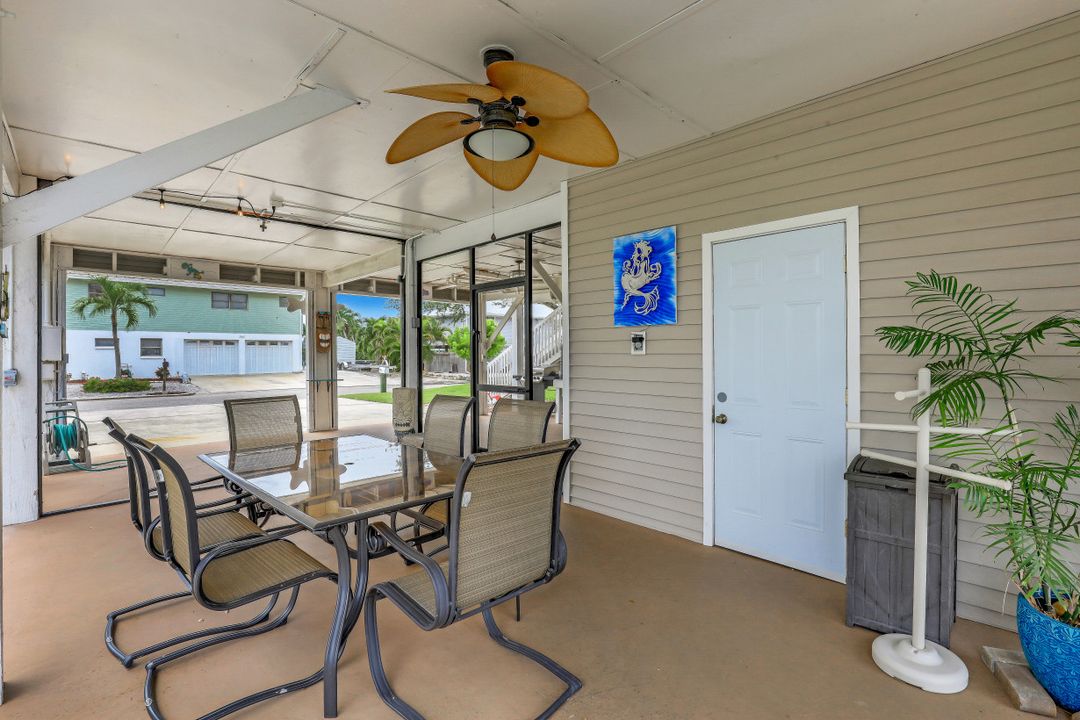 3668 Clipper Ln, Saint James City, FL 33956