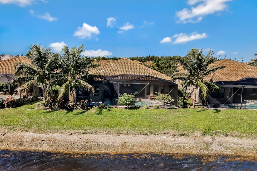 2748 Crystal Way, Naples, FL 34119