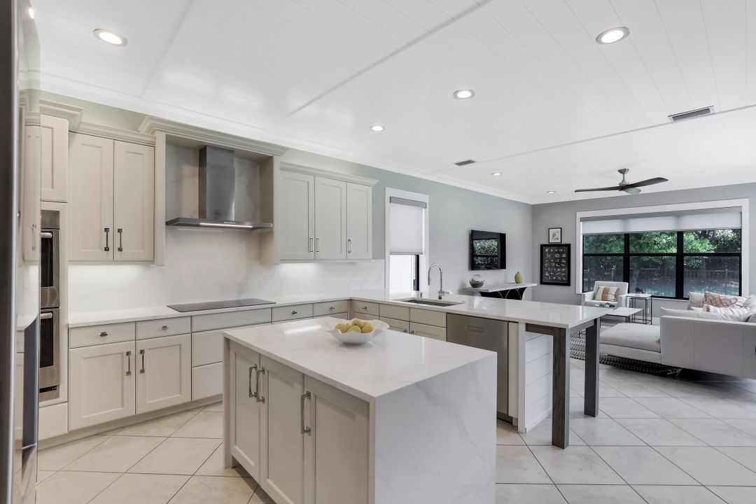 3054 Hudson Terrace, Naples, FL 34119