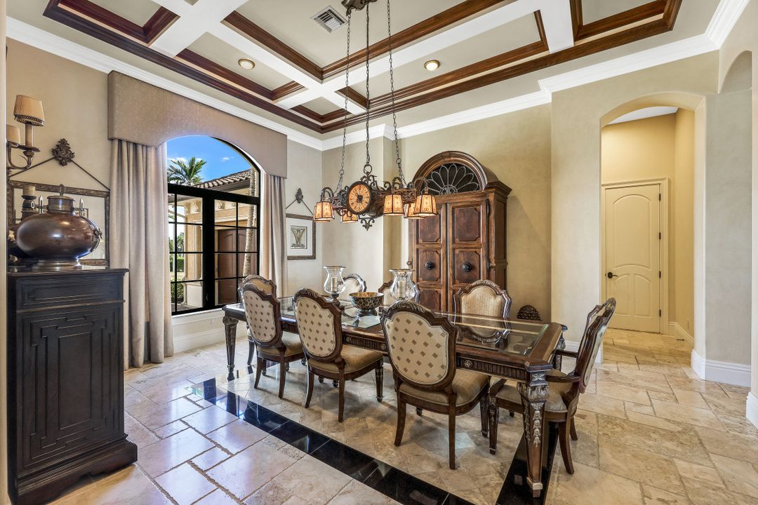 590 S Heathwood Dr, Marco Island, FL 34145