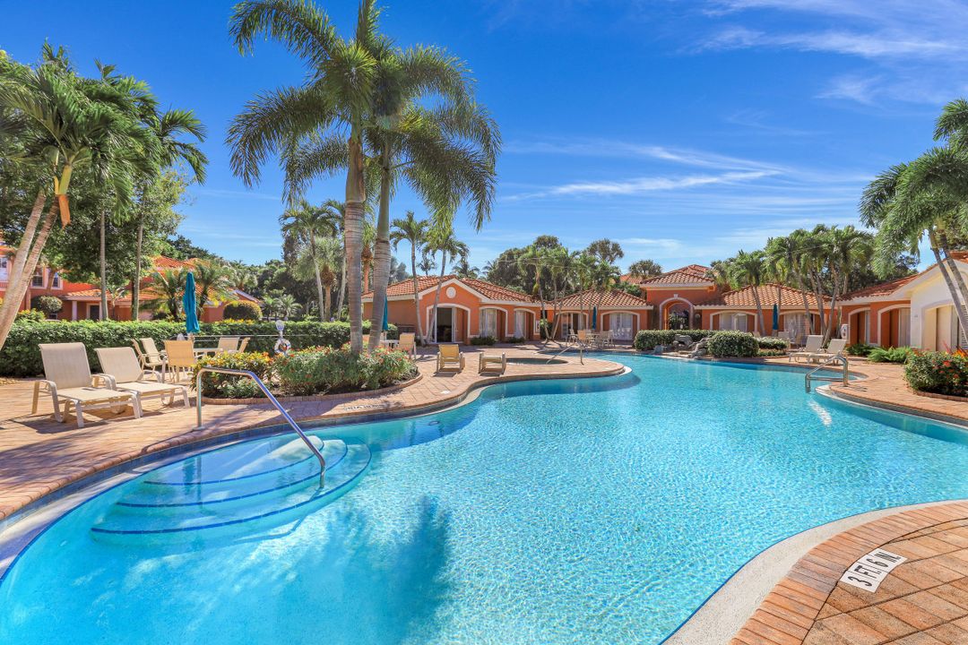 2362 Terra Verde Ln, Naples, FL 34105