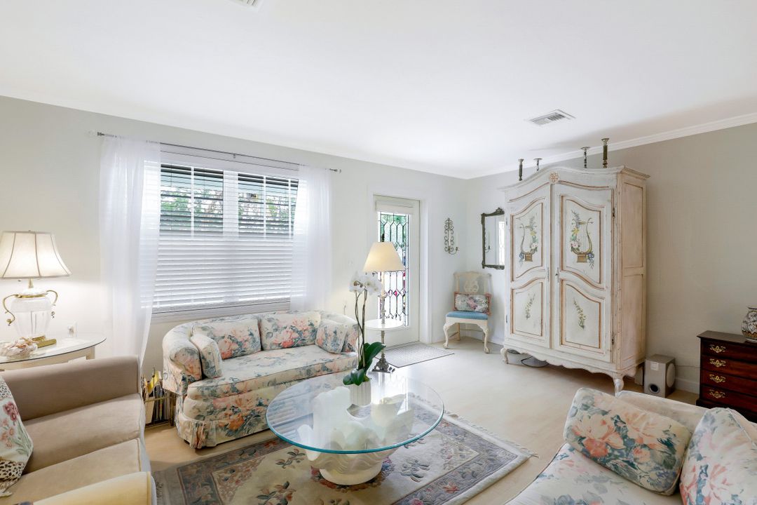 249 3rd St, Bonita Springs, FL 34134