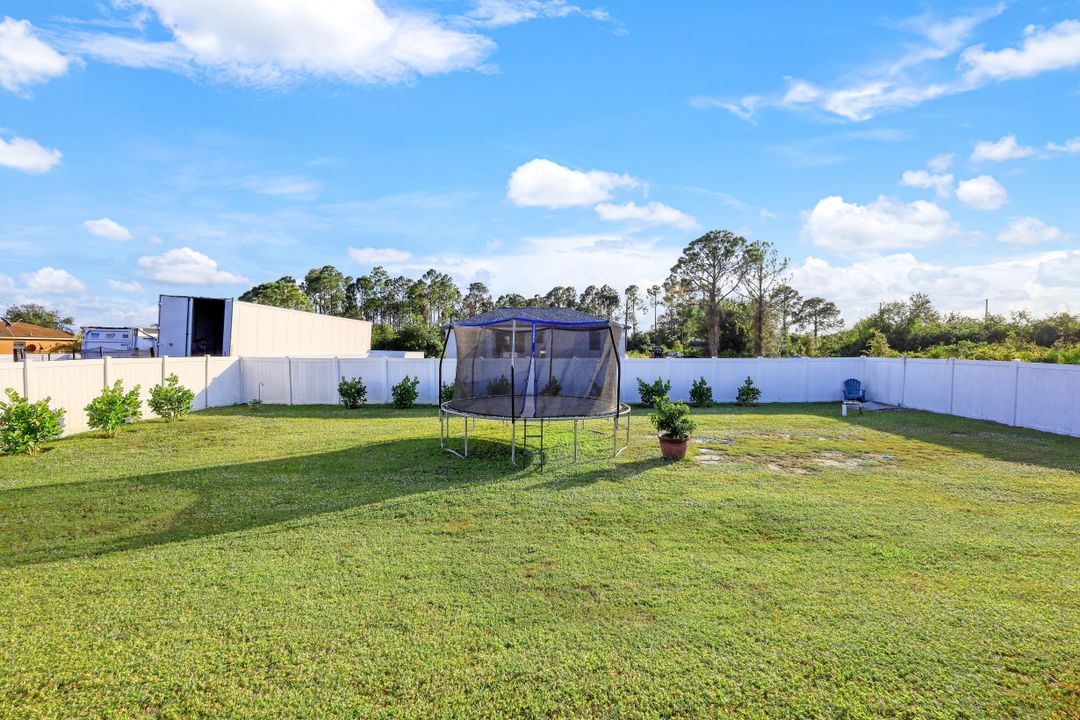 2713 10th St SW, Lehigh Acres, FL 33976