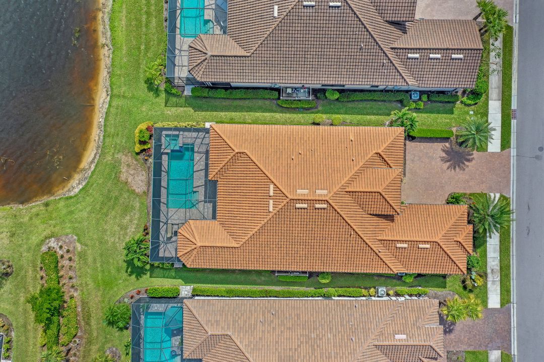 9418 Galliano Ter, Naples, FL 34119