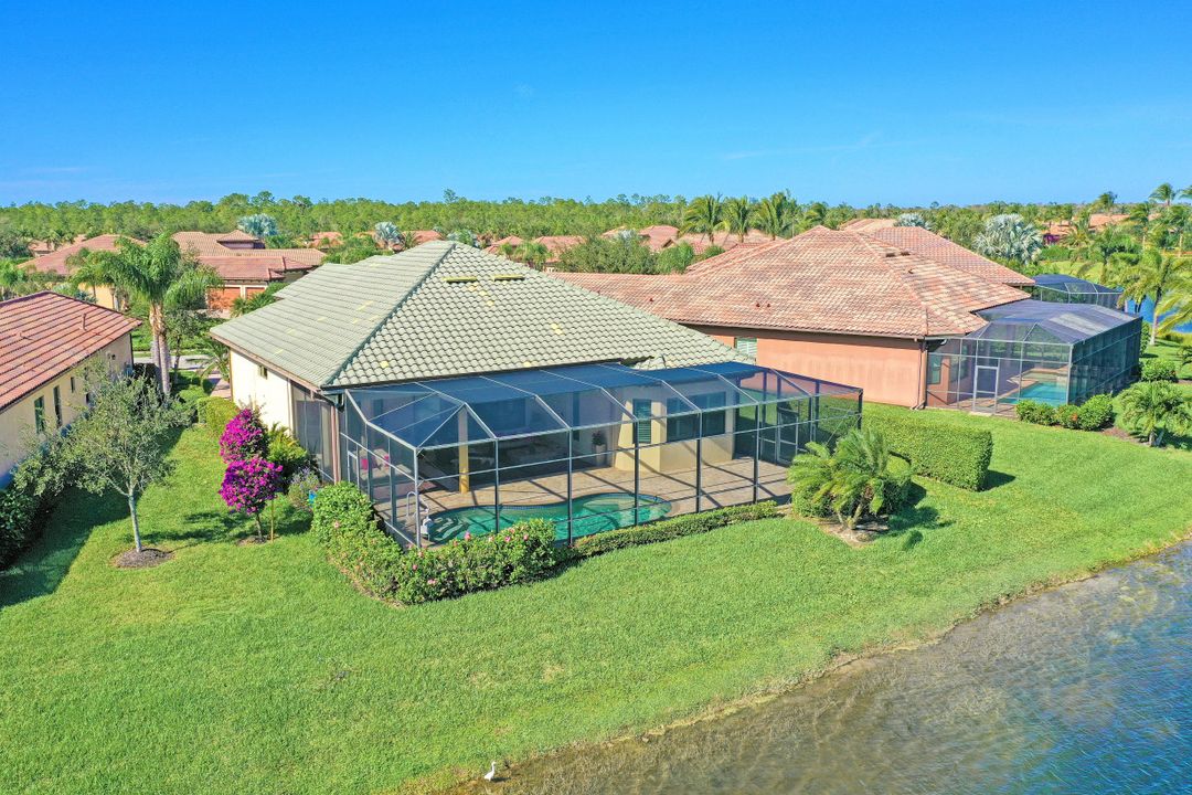 6344 Serano Way, Naples, FL 34113