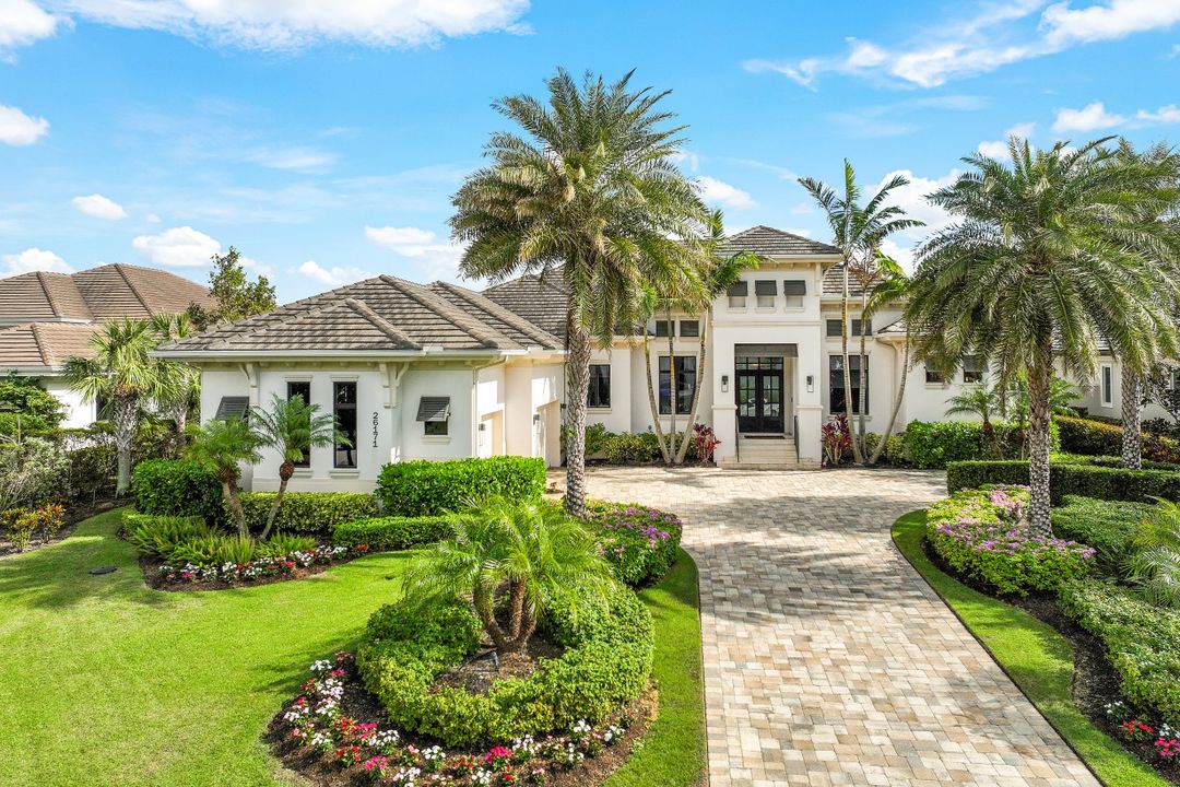 26171 Woodlyn Dr, Bonita Springs, FL 34134