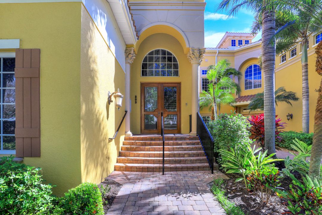 10740 Mirasol Dr #203, Miromar Lakes, FL 33913