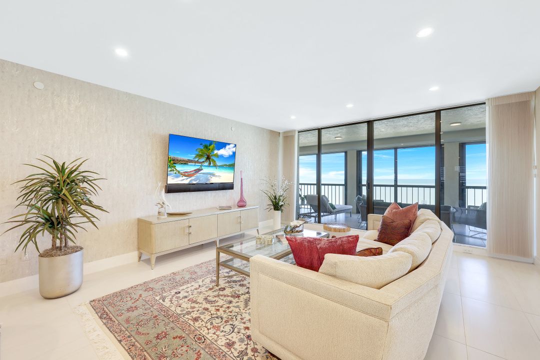 8171 Bay Colony Dr #1103, Naples, FL 34108