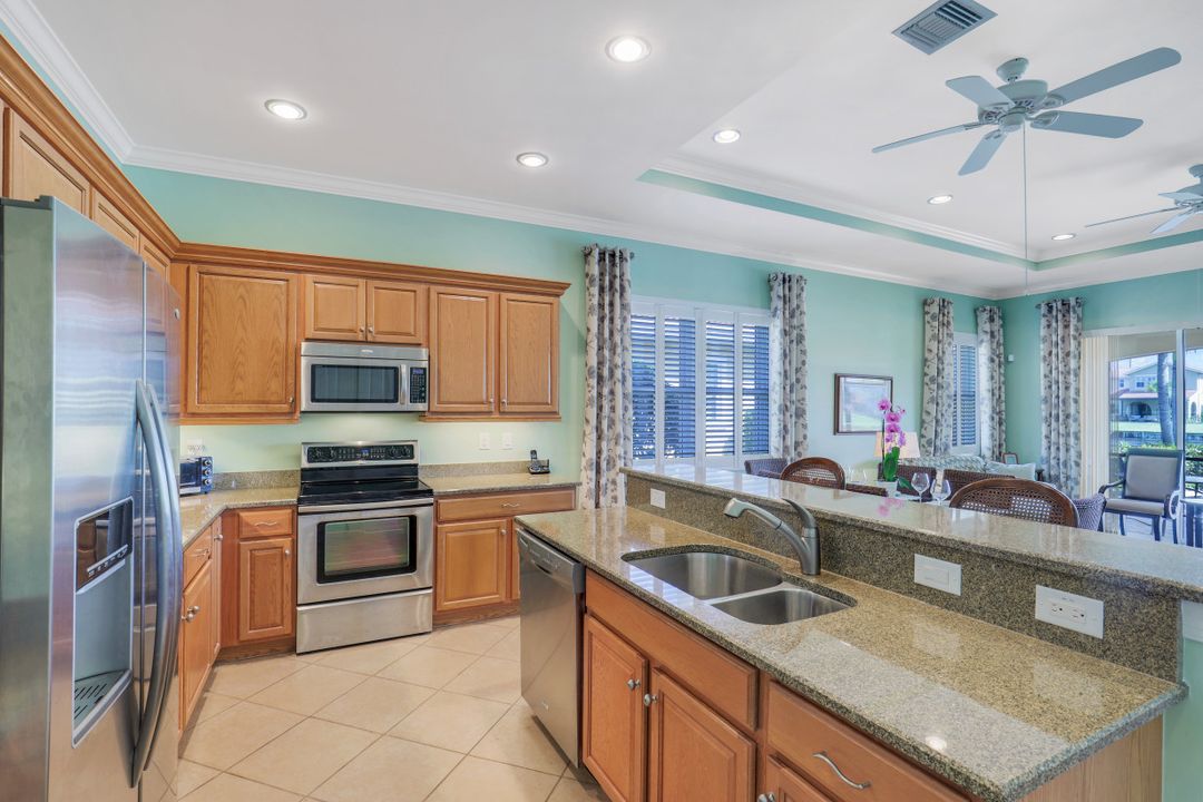 13564 Manchester Way, Naples, FL 34109