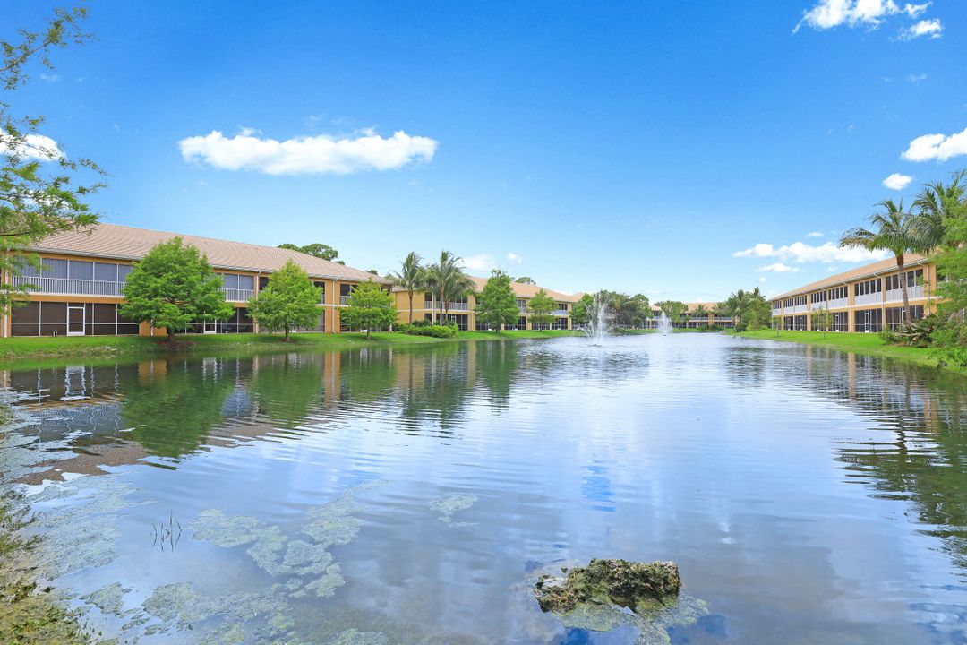 1084 Winding Pines Circle #104, Cape Coral, FL 33909