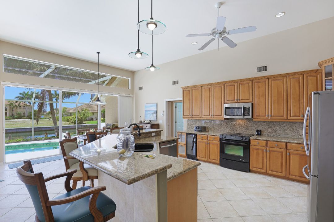 951 Olive Ct, Marco Island, FL 34145