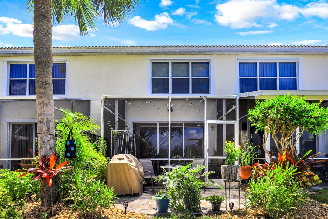 8381 Village Edge Cir  #4, Fort Myers, FL 33919