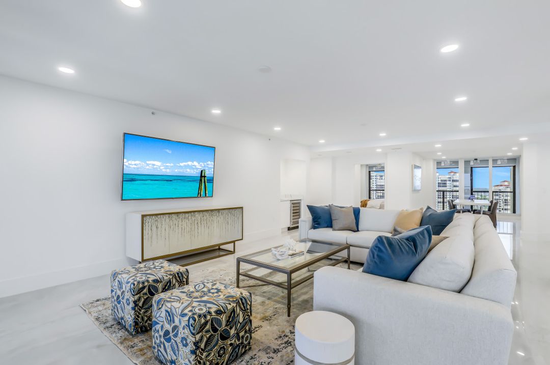 8171 Bay Colony Dr #1602, Naples, FL 34108