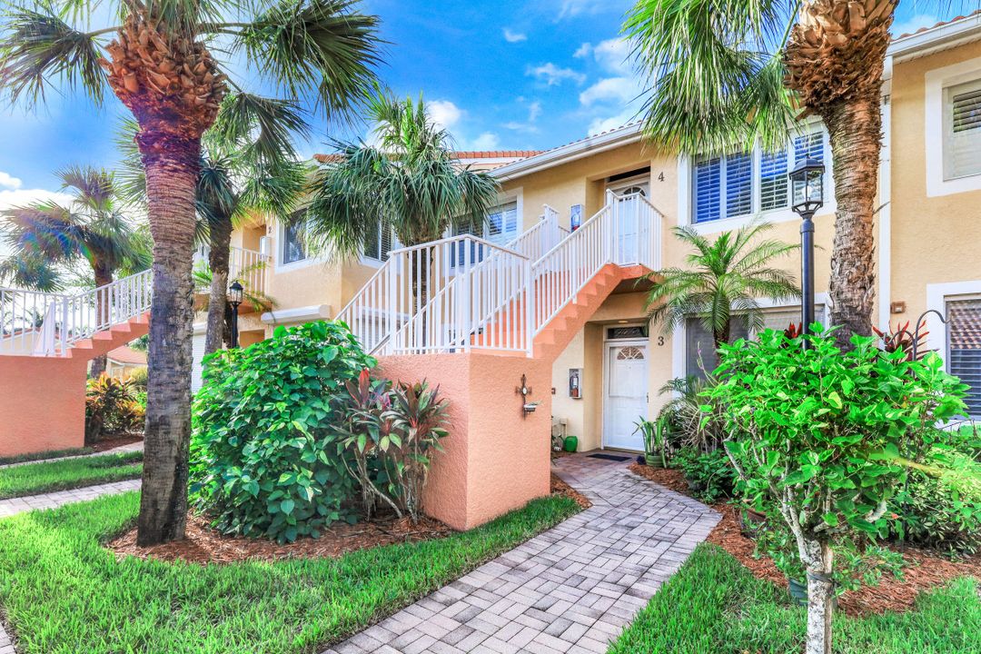 2365 Bayou Ln #3, Naples, FL 34112