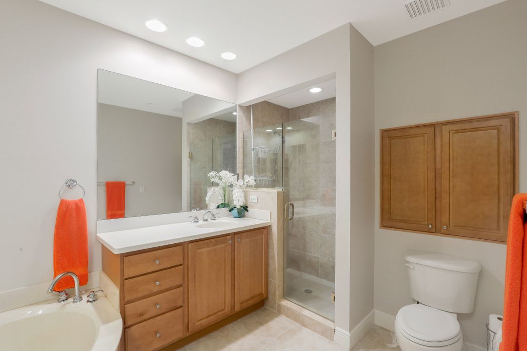 7849 Hawthorne Terrace #802, Naples, FL 34113