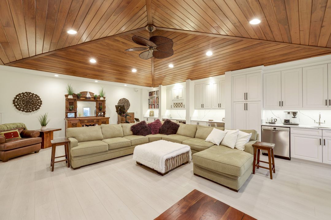 403 Seabee Ave, Naples, FL 34108