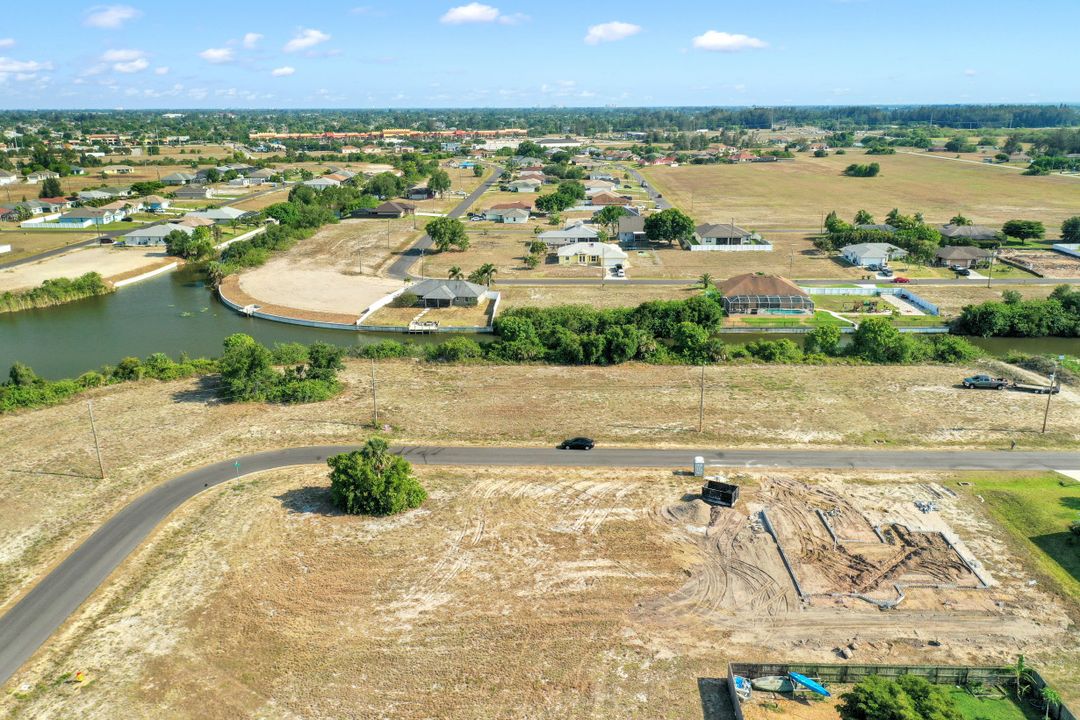 1405 SW 1st St, Cape Coral, FL 33991