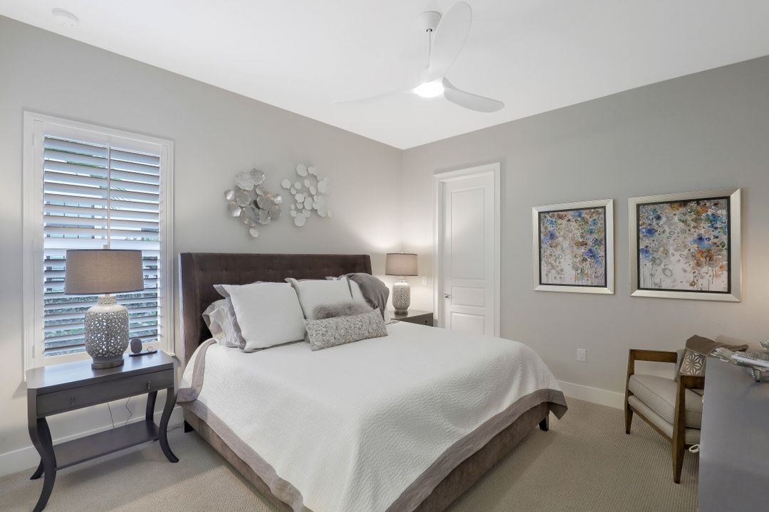 3237 Tavolara Ln, Naples, FL 34114