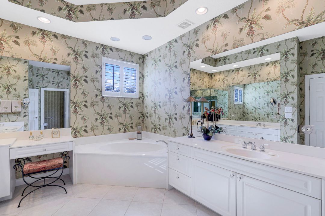 9687 Cypress Hammock Cir, Bonita Springs, FL 34135#202