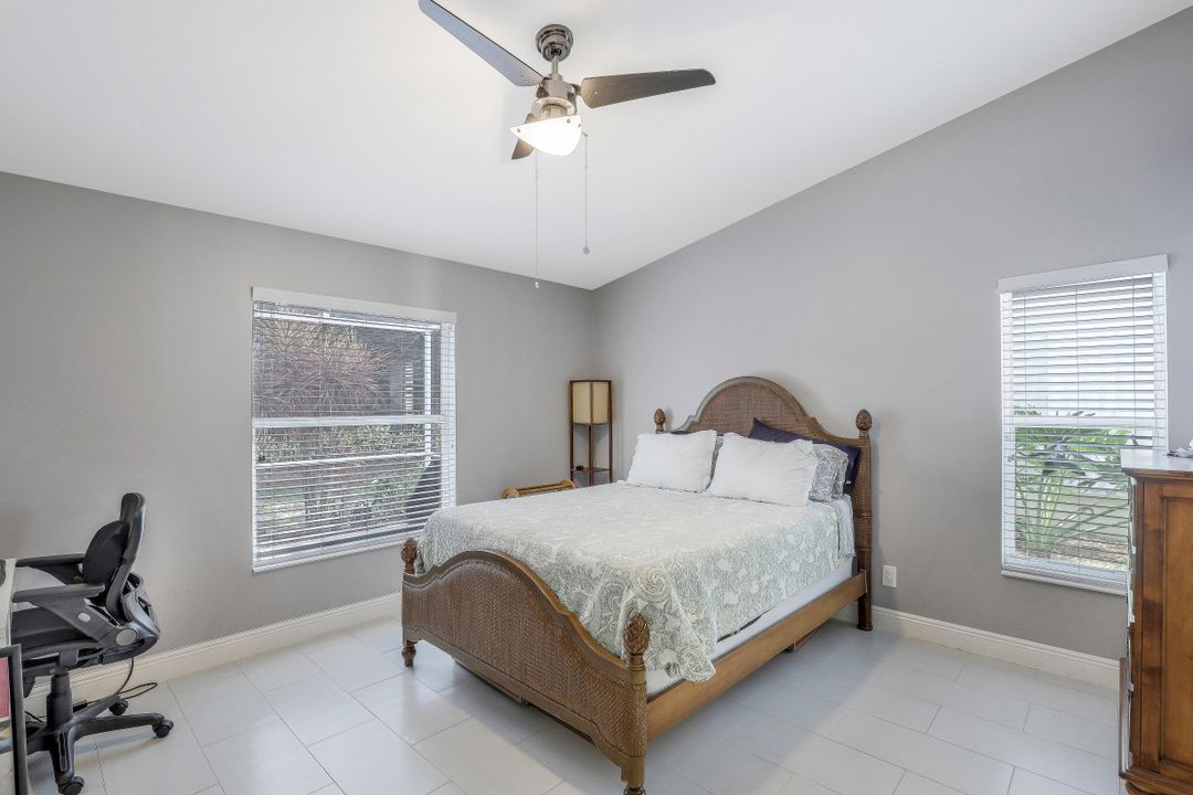 8511 Ibis Cove Cir, Naples, FL 34119