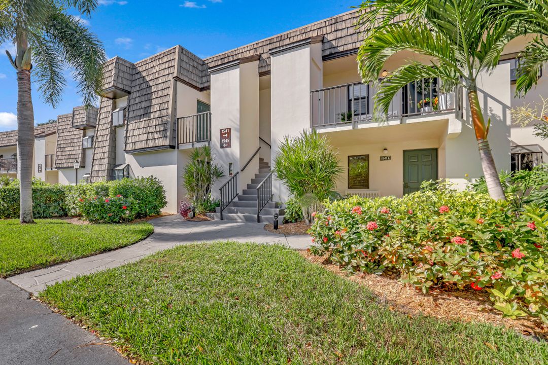 1541 Oyster Catcher Point, Naples, FL 34105