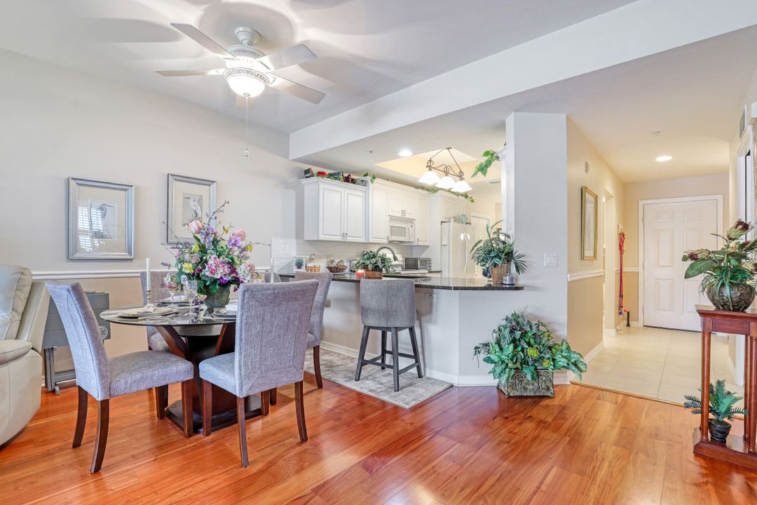 2810 Cypress Trace Cir #2111, Naples, FL 34119