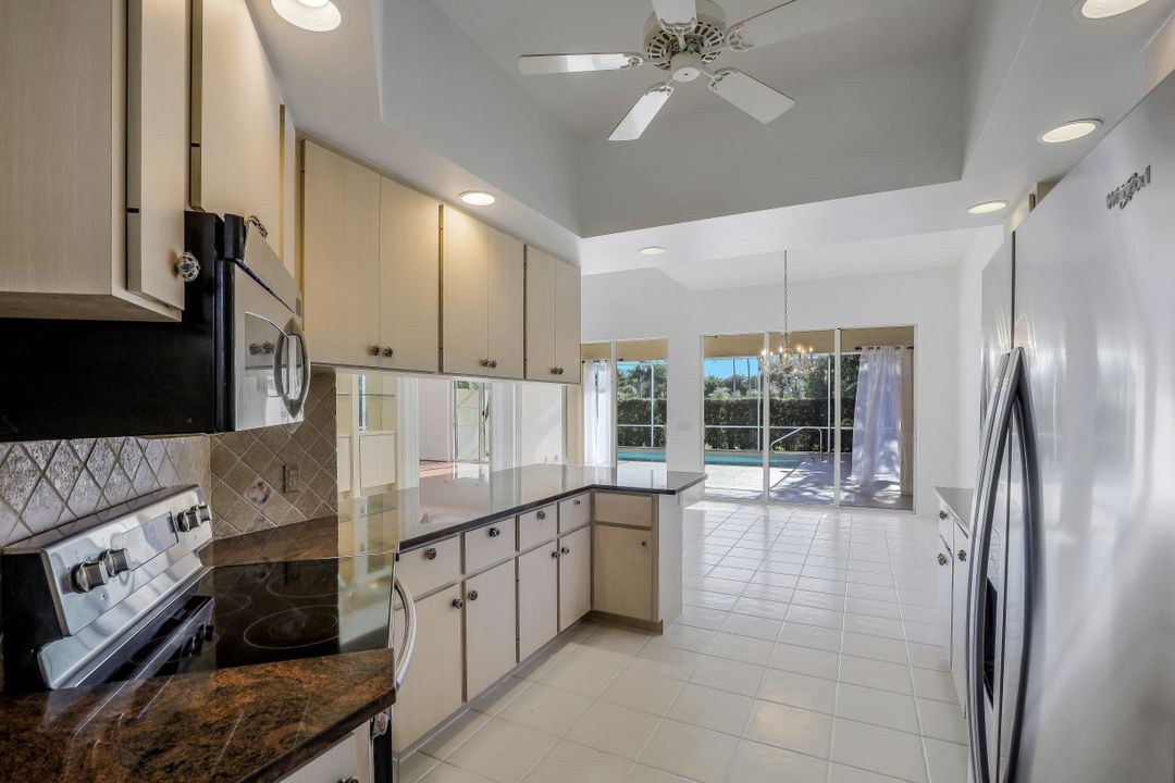 3400 Donoso Ct, Naples, FL 34109