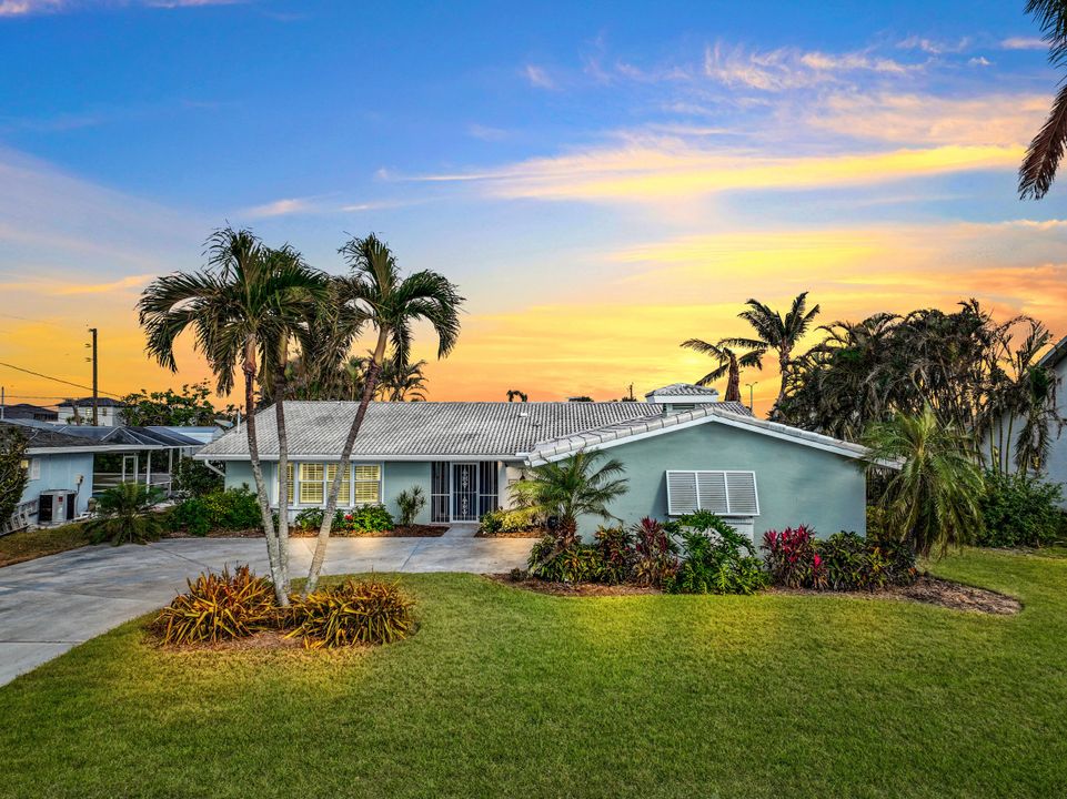 5305 Del Monte Ct, Cape Coral, FL 33904