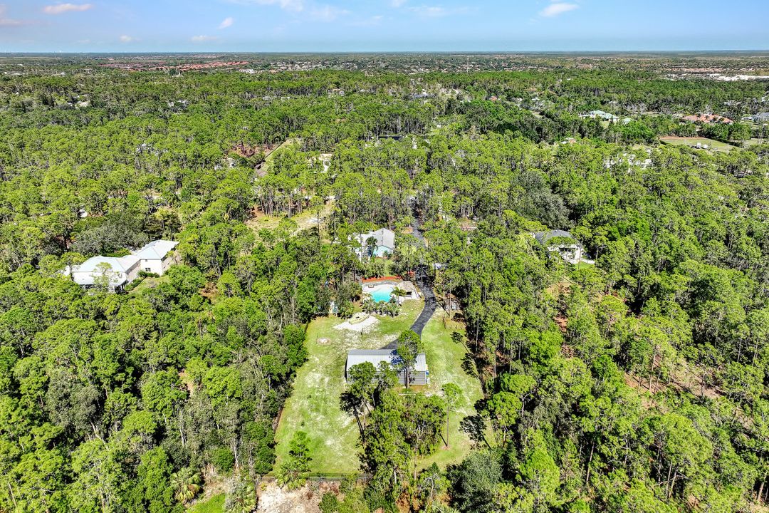 5940 Golden Oaks Ln, Naples, FL 34119